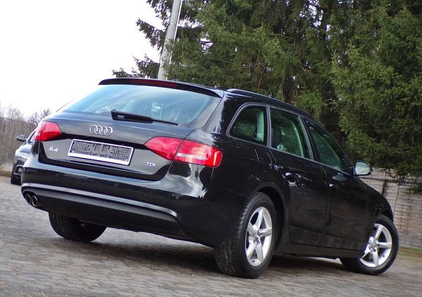 Audi A4 cena 43900 przebieg: 238000, rok produkcji 2014 z Czeladź małe 466